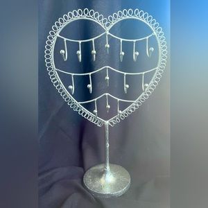 Heart shaped JEWELRY STORAGE STAND